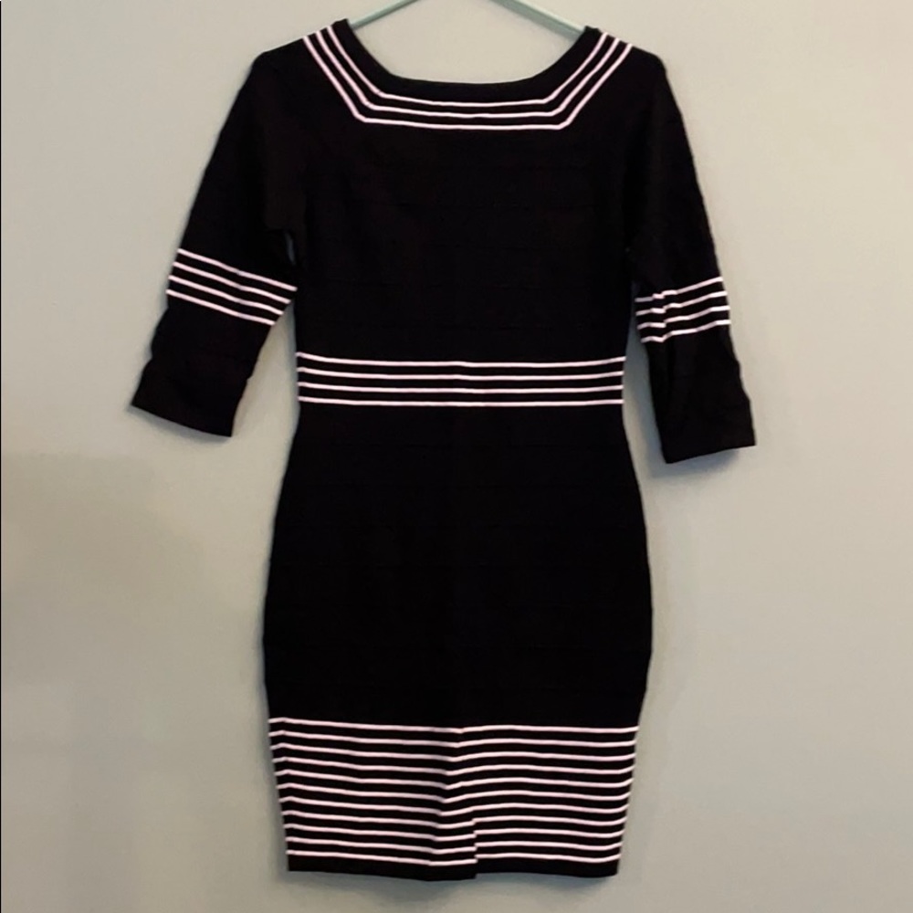 Venus black and white dress size Small